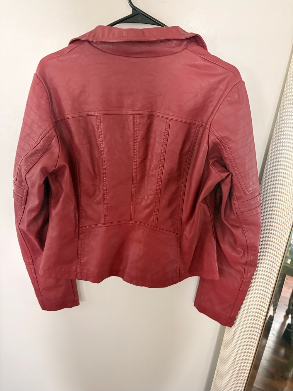Women’s Red Leather Moto Jacket - Picture 7 of 9